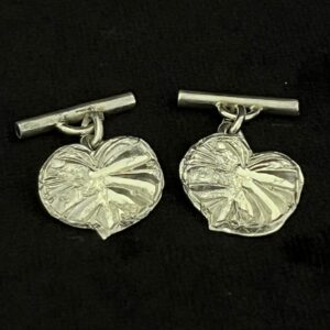 698-24</br><strong>Earrings</strong></br>Solomon Booth