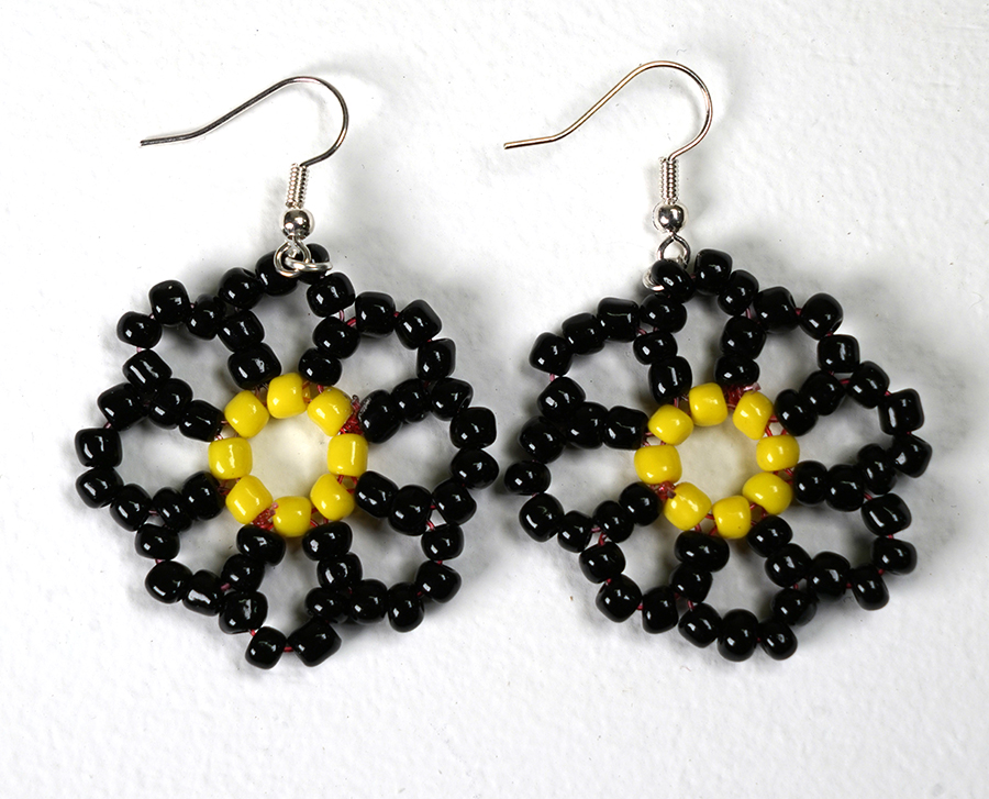 440-21</br><strong>Moa Island Style - Earrings (Bead Work)</strong></br>Danie Savage