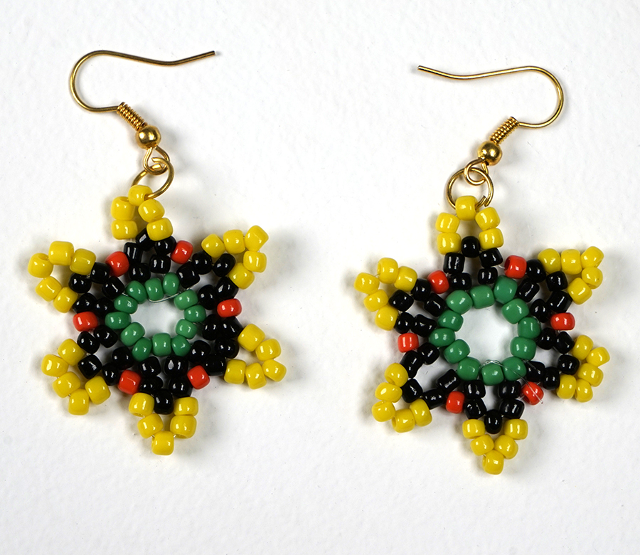448-21</br><strong>Moa Island Style - Earrings (Bead Work)</strong></br>Josie Nawia